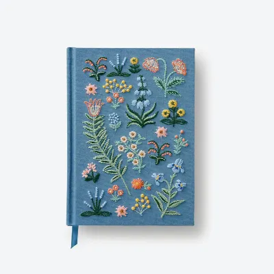 Broderad skrivbok, Menagerie