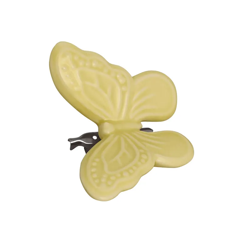 Butterfly ornament, Pale yellow w/clip