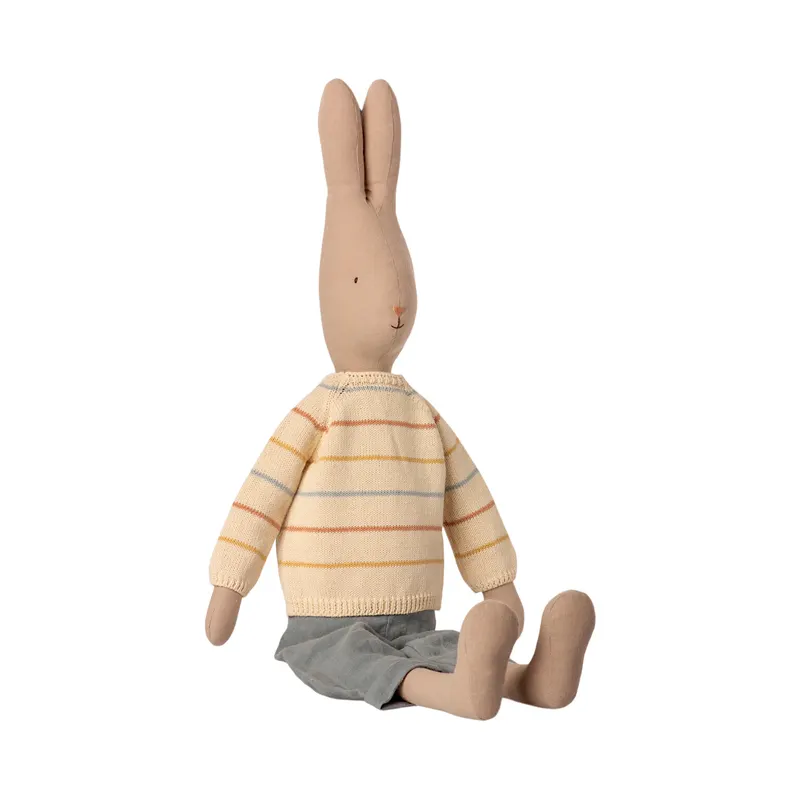 Rabbit size 5 , Pants and knitted sweater