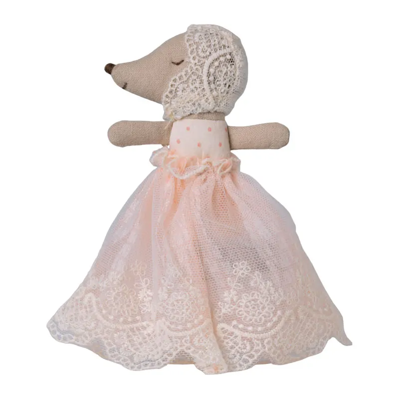 Baby mouse in gown - Powder